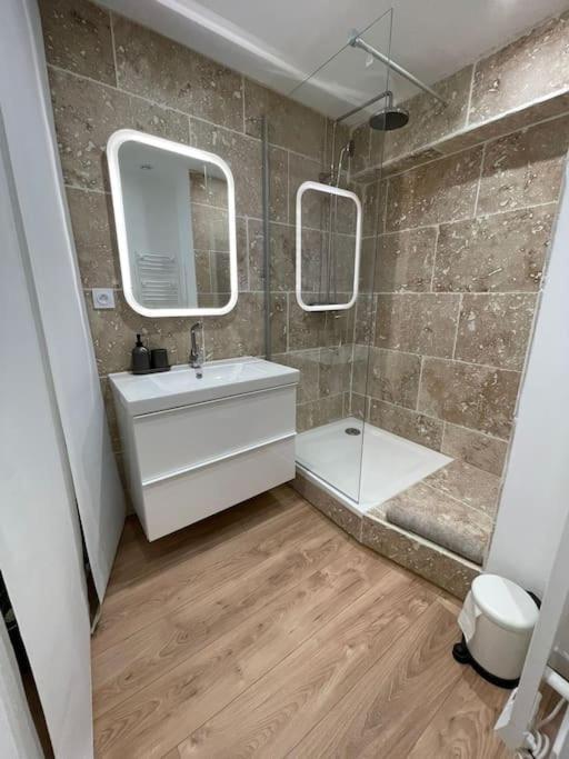 شقة Duplex Sous Les Toits ريز المظهر الخارجي الصورة