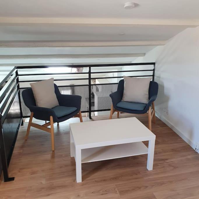 شقة Duplex Sous Les Toits ريز المظهر الخارجي الصورة