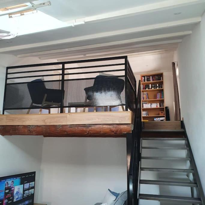 شقة Duplex Sous Les Toits ريز المظهر الخارجي الصورة